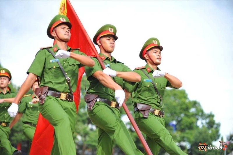 Giải mã giấc mơ thấy công an là cơ hội cải vận 