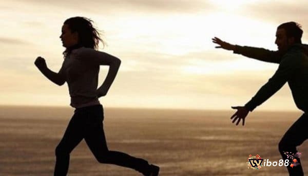 Nằm ngủ mơ thấy bị người lạ