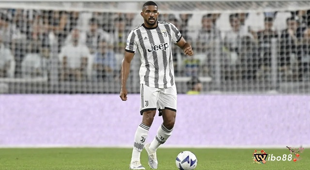 Top trung vệ hay nhất Serie A Gleison Bremer