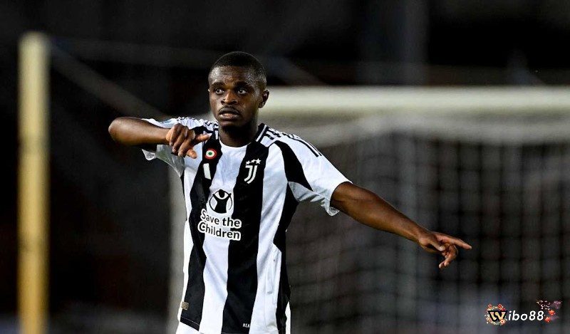 Top trung vệ hay nhất Serie A Pierre Kalulu
