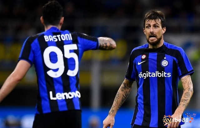 Top trung vệ hay nhất Serie A với ngoại hạng Anh