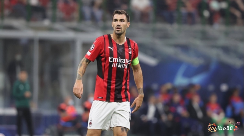Alessio Romagnoli chỉ huy hàng thủ Lazio giàu kinh nghiệm và rất có tiếng nói